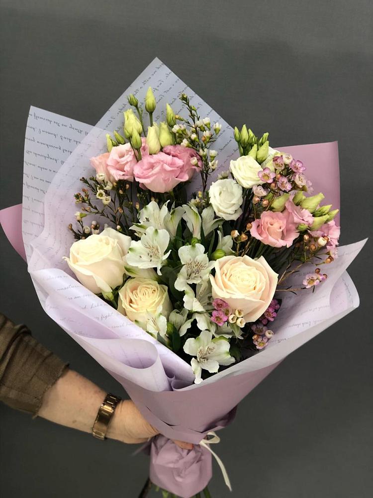 Букет цветов из: Альстромерии, Розы и Лизиантусы в Муром