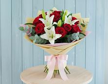 Букет цветов из:  Лилии и Розы в Муром