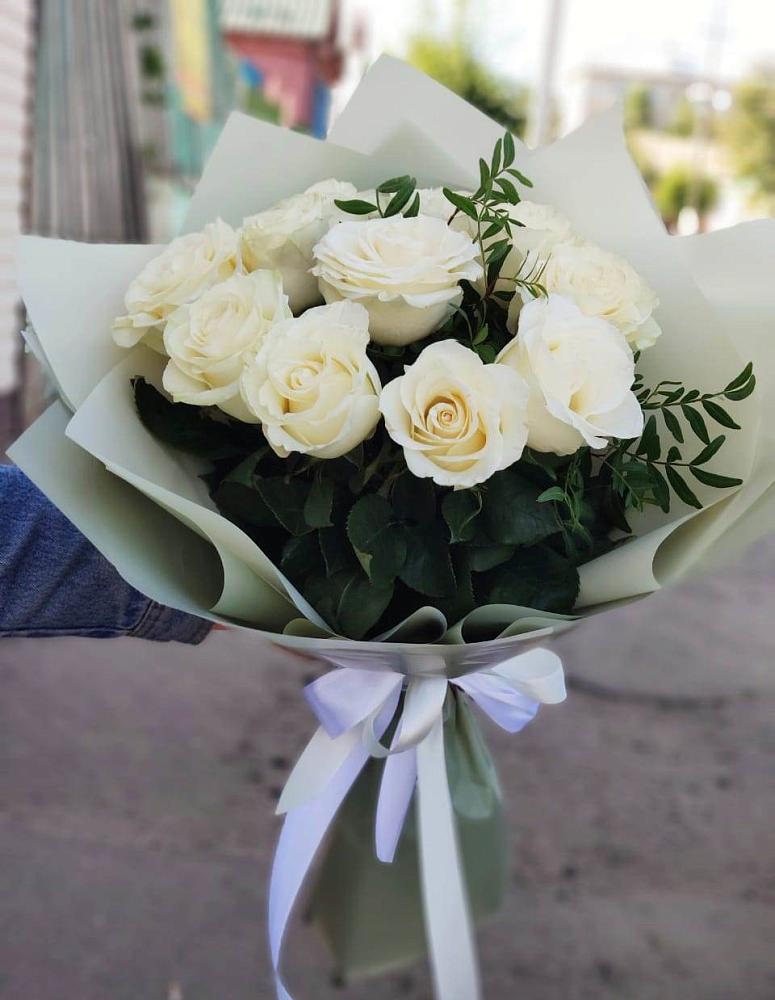 Букет Белые розы Проуд в Муром