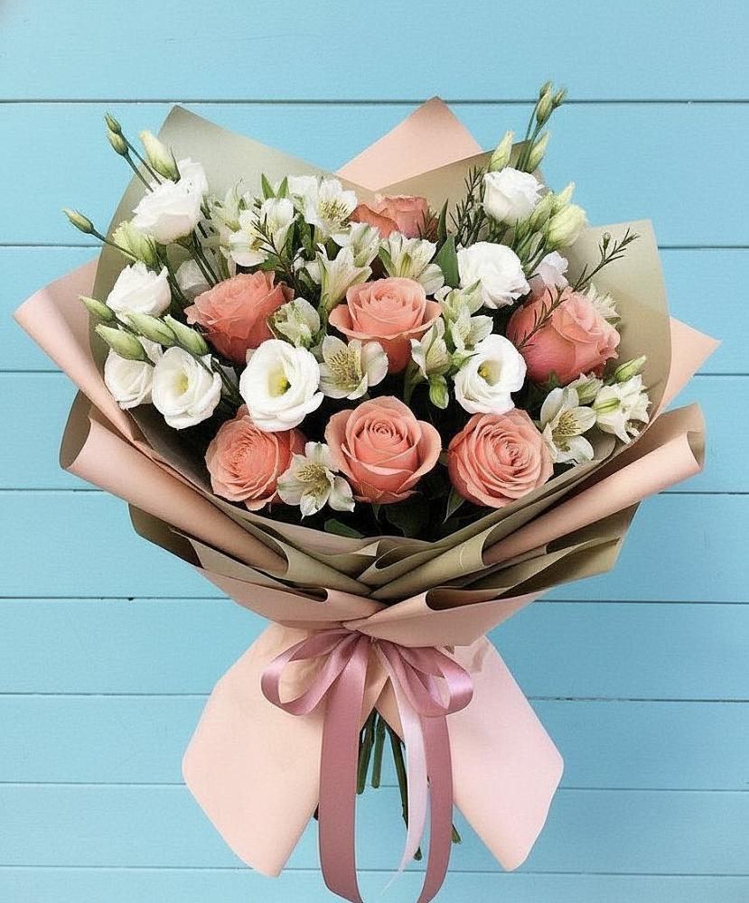 Букет цветов из: Розы, Альстромерии и Лизиантусы в Муром