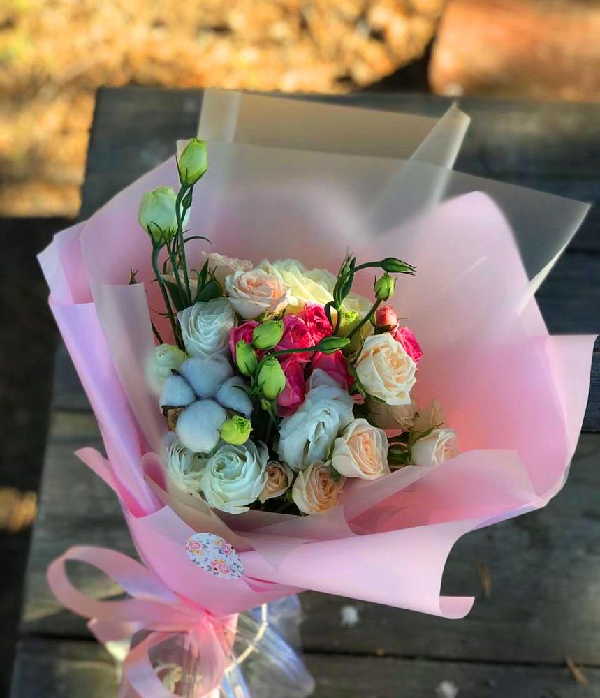 Букет цветов из: Розы и Лизиантусы в Муром