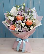 Букет цветов из:  Лизиантусы, Розы, Альстромерии и Гипсофила в Муром
