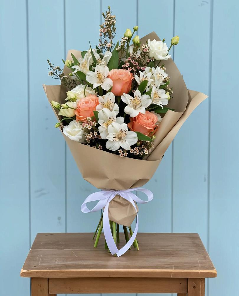 Букет цветов из: Альстромерии, Лизиантусы, Розы и Хризантемы в Муром